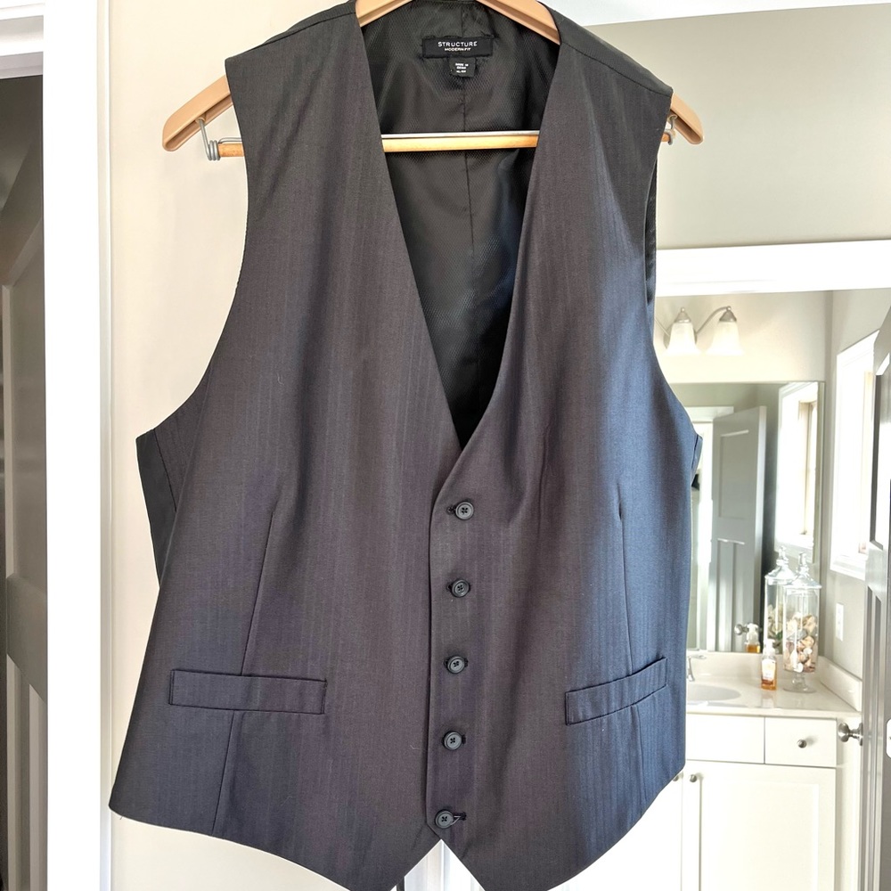 Structure Vest